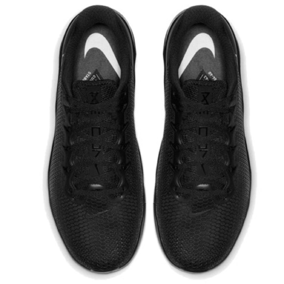 NikeMetcon 5 \'Triple Black main image 4